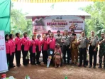 bedah-rumah-polres-sumenep Polres Sumenep meresmikan program bedah rumah Ibu Musinten di Desa Kolpo dalam rangka Hari Bhayangkara ke-80