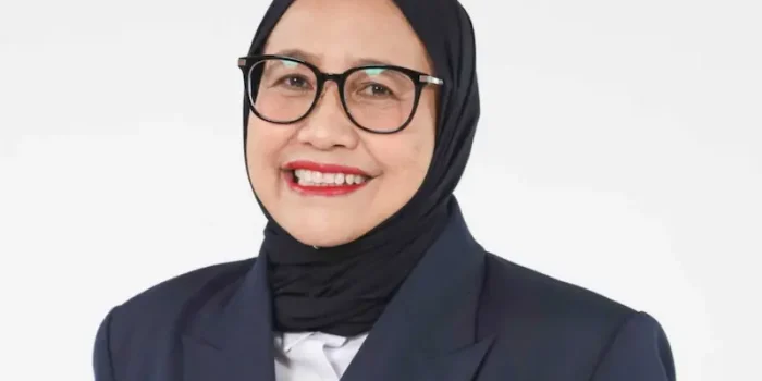 nanik-sudaryati-deyang-kepala-badan-gizi-nasional Potret Nanik Sudaryati Deyang saat resmi menjabat sebagai Kepala Badan Gizi Nasional di bawah pemerintahan Presiden Prabowo Subianto.